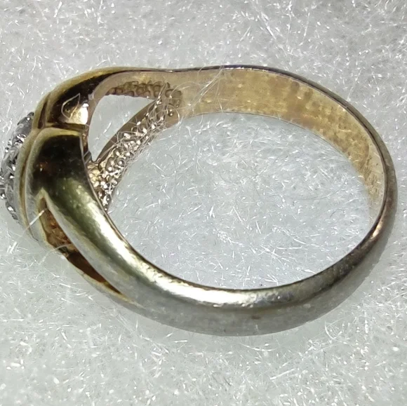 Pave Crystal Gold Heart Ring - Picture 7 of 13